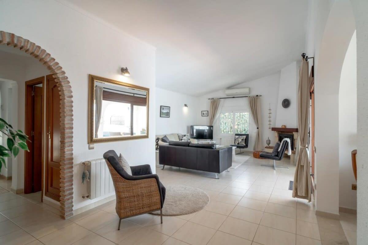 Ballyraine Nerja Exterior foto
